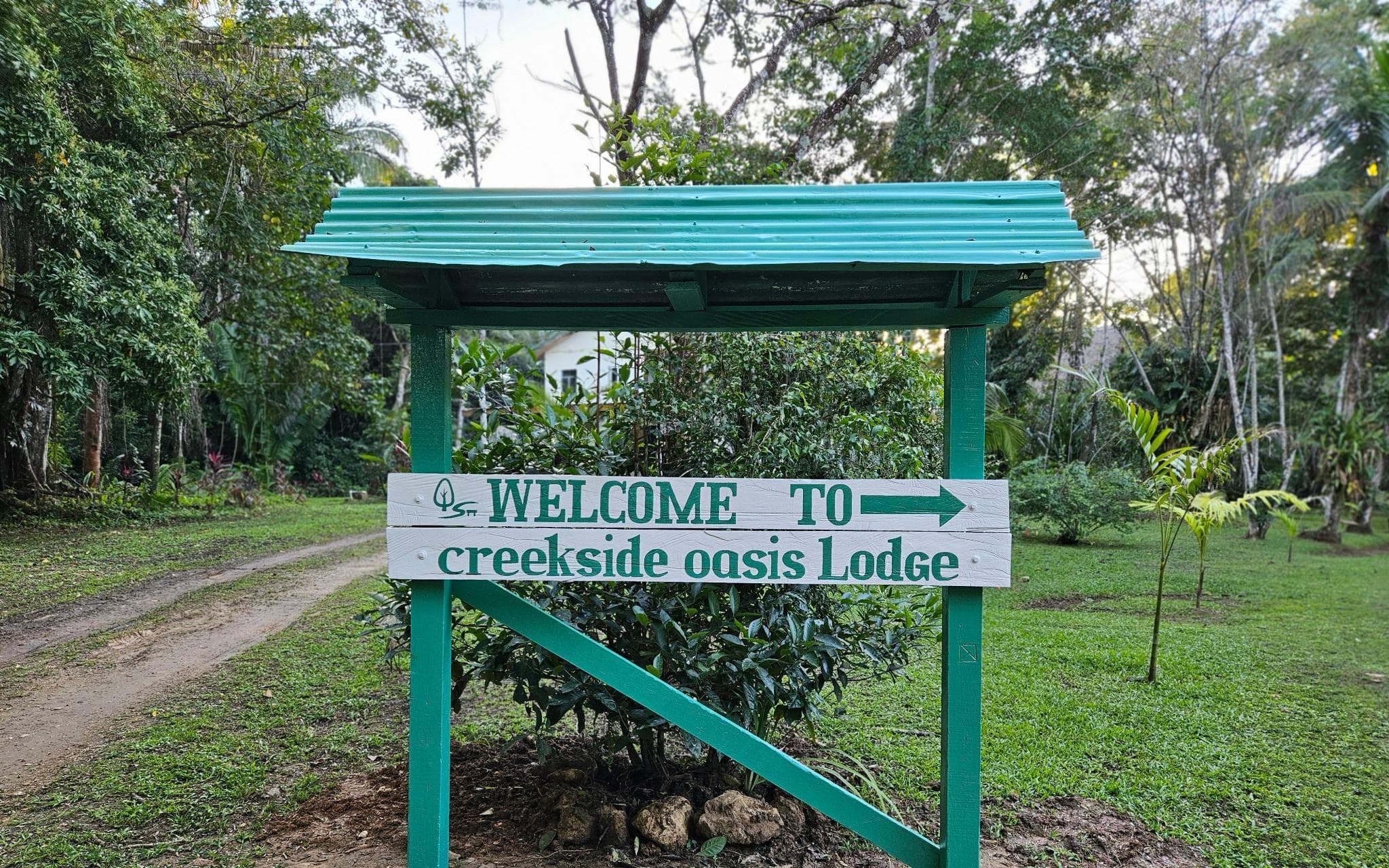 How do I get to the Toledo District?